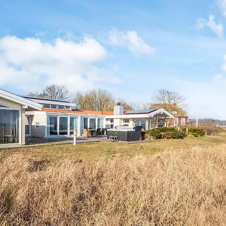 Luxury Seaside Retreat - By Traum Хадерслев